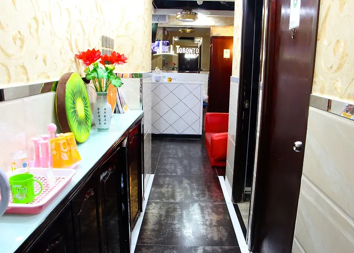 B&B only: Temple Street Hotel