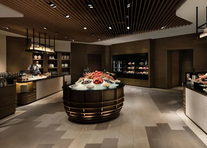 Hotels with tennis Hong Kong Ocean Park Marriott